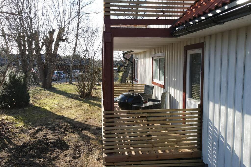 Lantlig Villa I ليونغبيهيد المظهر الخارجي الصورة